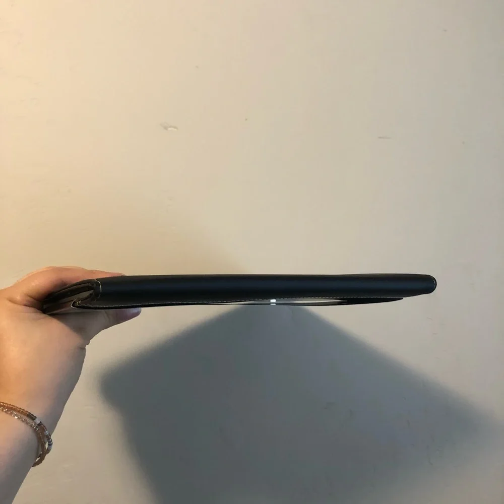 Black folder - Picture 5 of 5